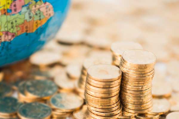 印度央行强制平仓卢比空头，汇率反弹超2%